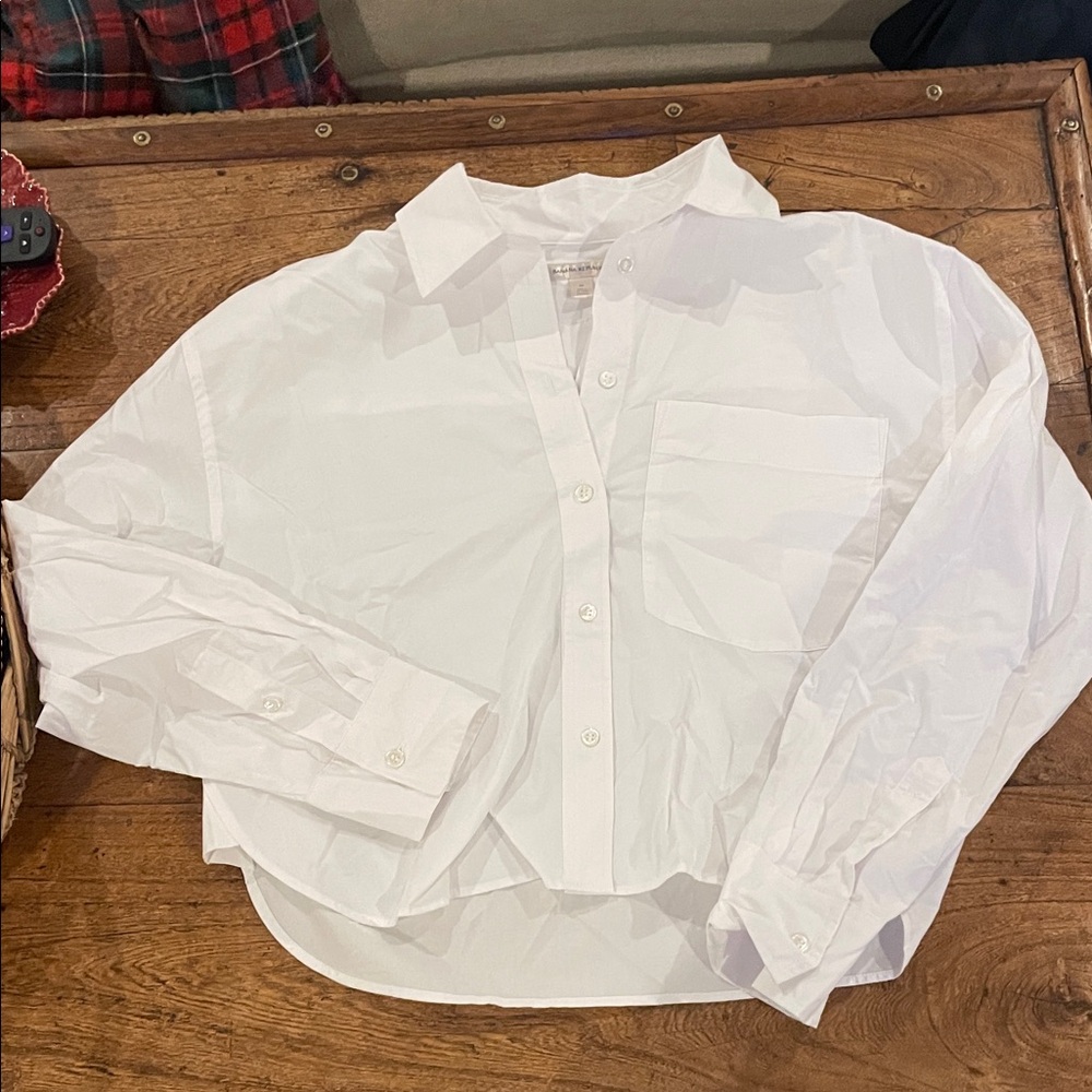 Crop white button down